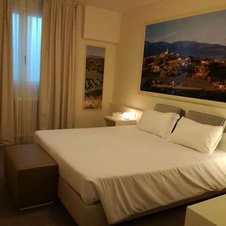Villa Del Poggio Prosecco Bike Hotel San Pietro Di Feletto Ngoại thất bức ảnh
