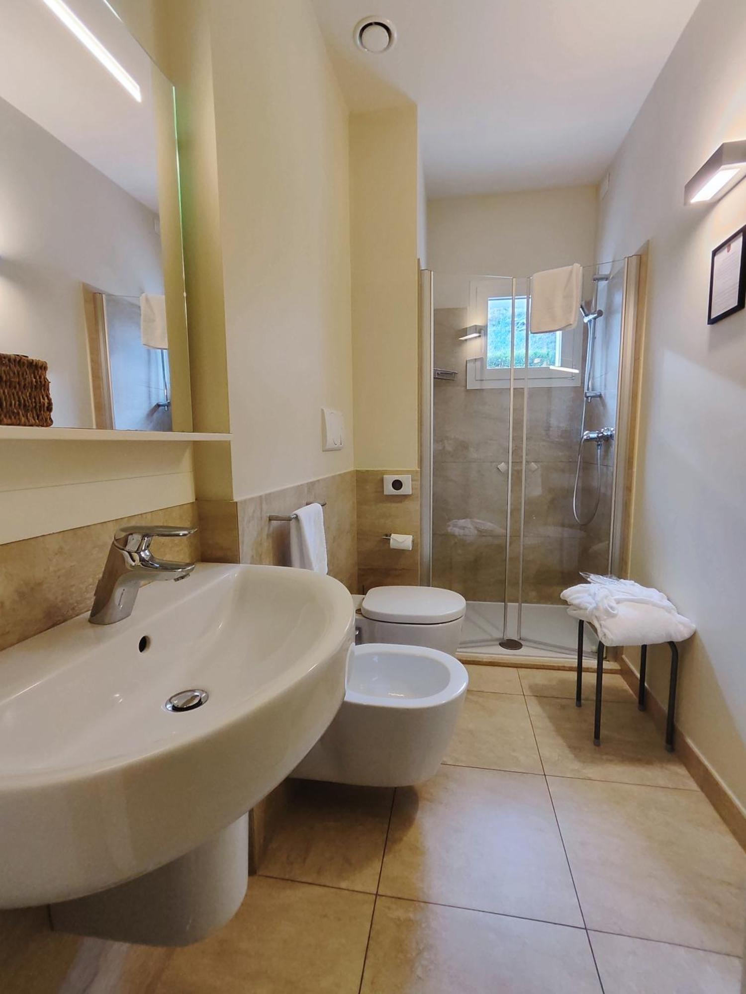 Villa Del Poggio Prosecco Bike Hotel San Pietro Di Feletto Ngoại thất bức ảnh